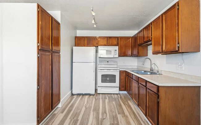 Foto del edificio - 2291 McCulloch Blvd N