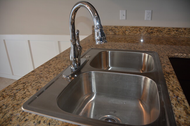 Kitchen Sink - 6415 Windemere Ln