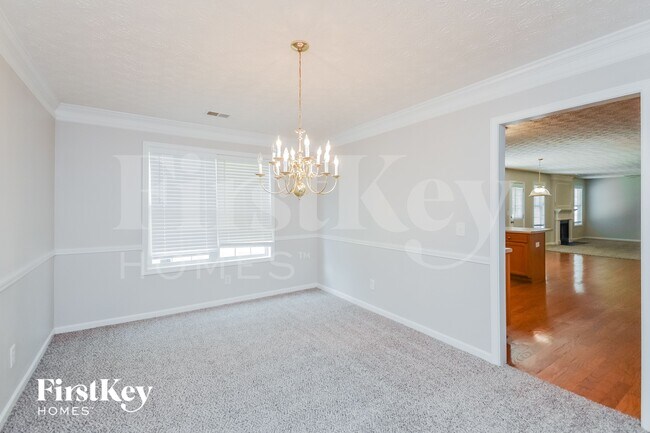 Foto del edificio - 6061 Fairington Farms Ln