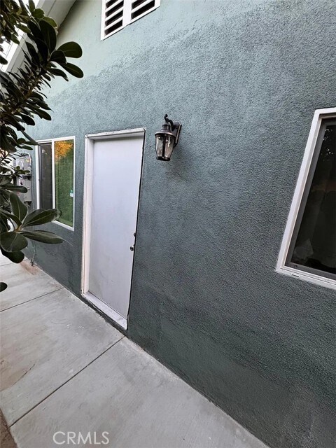 Foto del edificio - 11118 Woodley Ave