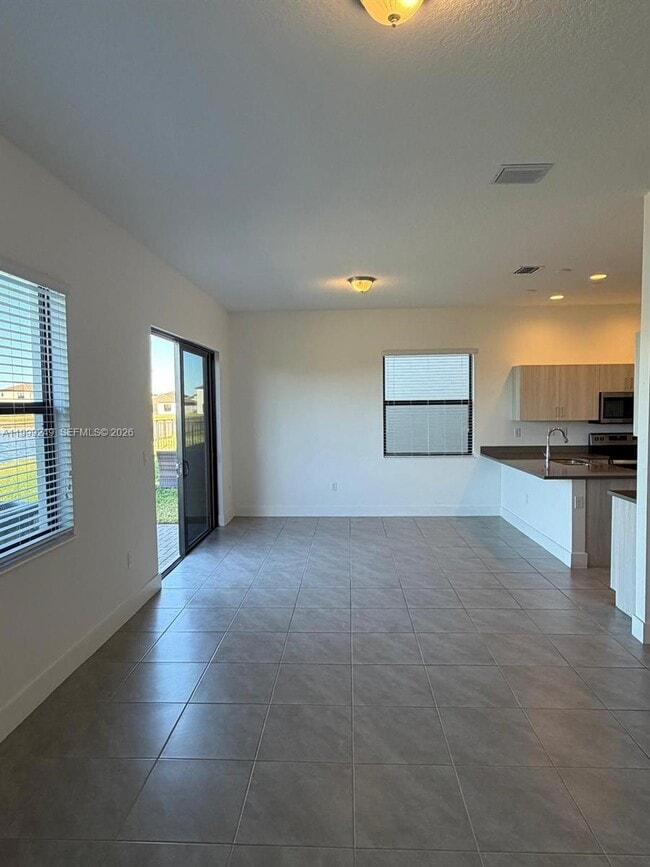 Building Photo - 5669 CERVA LN Ave