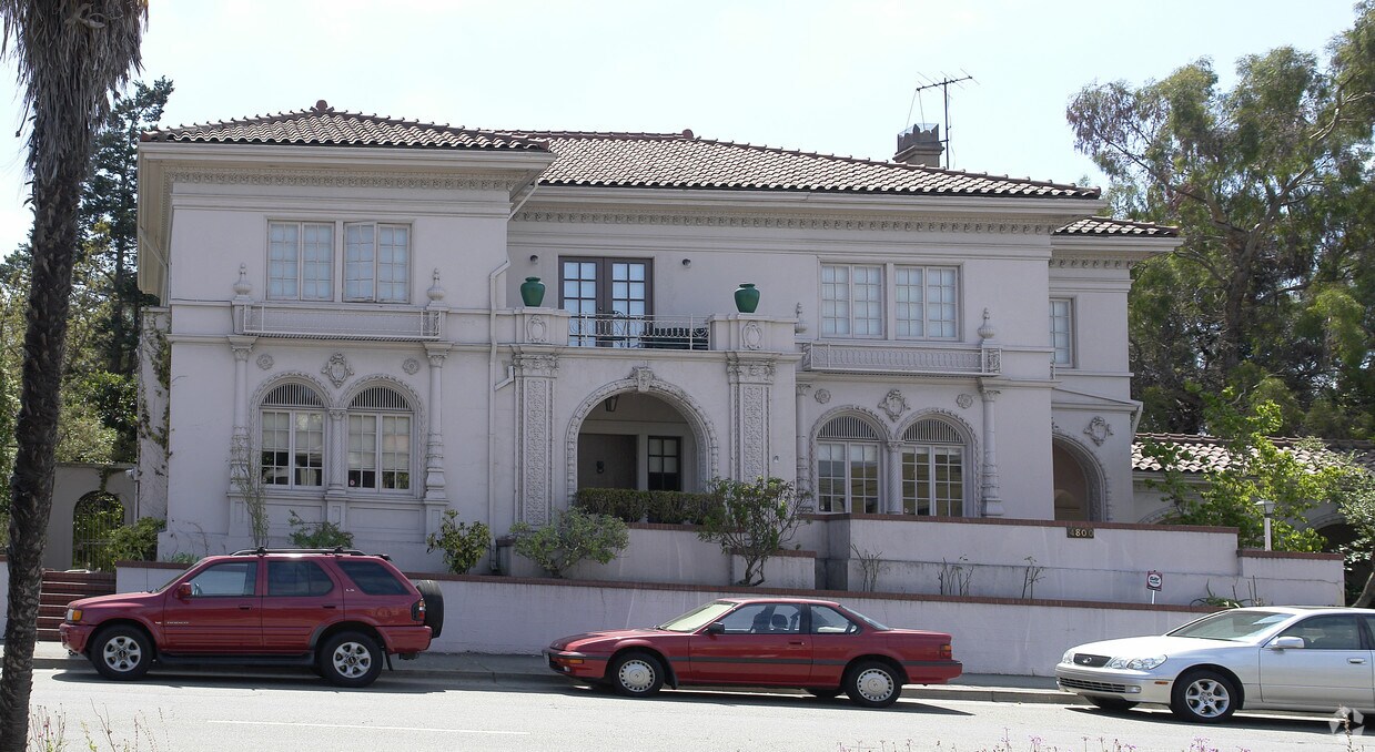 Building Photo - 4800 Park Blvd