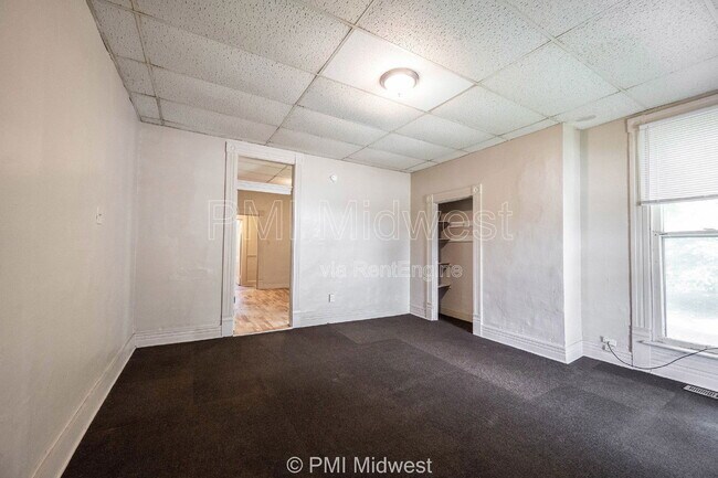 Foto del edificio - 632 S State St