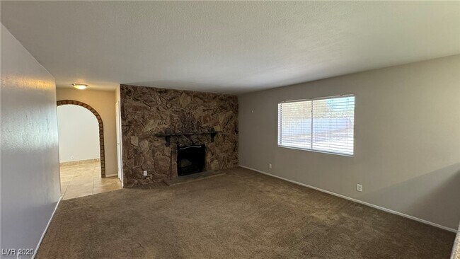 Building Photo - 4745 E Lana Dr