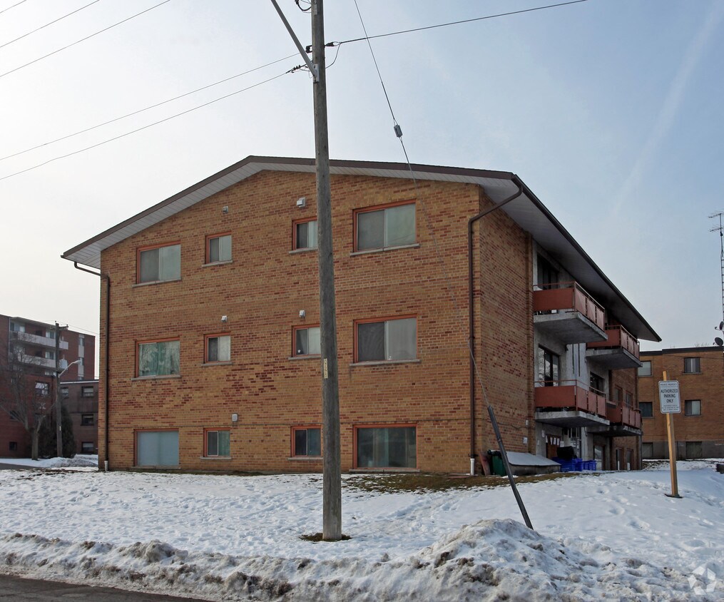 Photo du bâtiment - 346 Elgin Ct