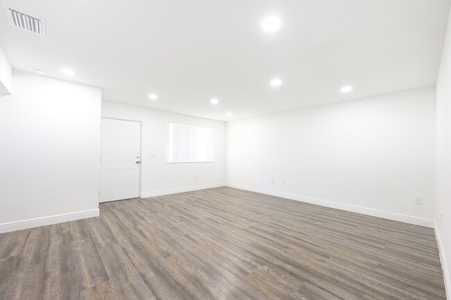 Building Photo - 2355 NW 99th Ter