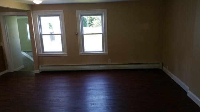 Building Photo - 56 Shelterwood Rd