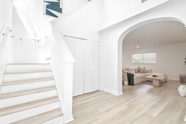 Foto del edificio - 1517 E Esther St