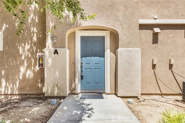 Building Photo - 25892 Iris Ave