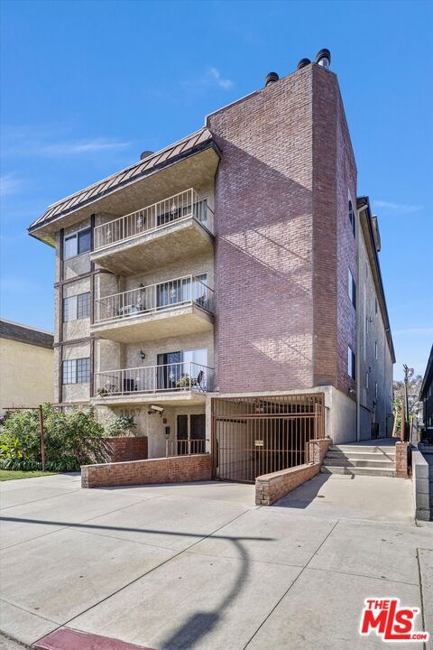 Building Photo - 1807 Corinth Ave