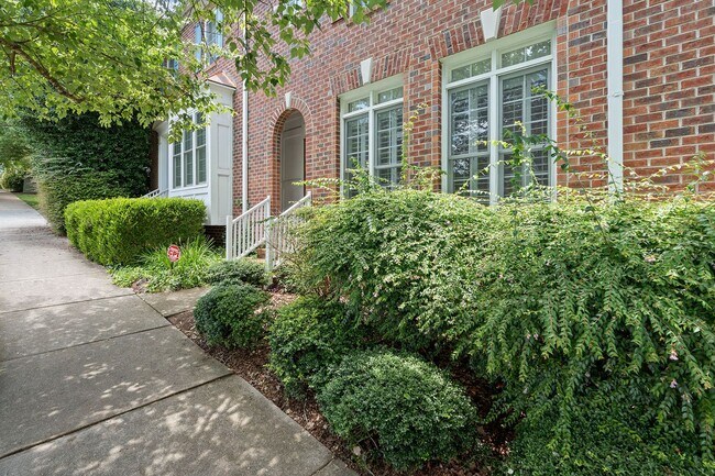 Building Photo - Southern Village Townhome available in early August