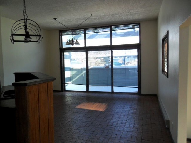 Foto del edificio - 720 Tramway Ln NE