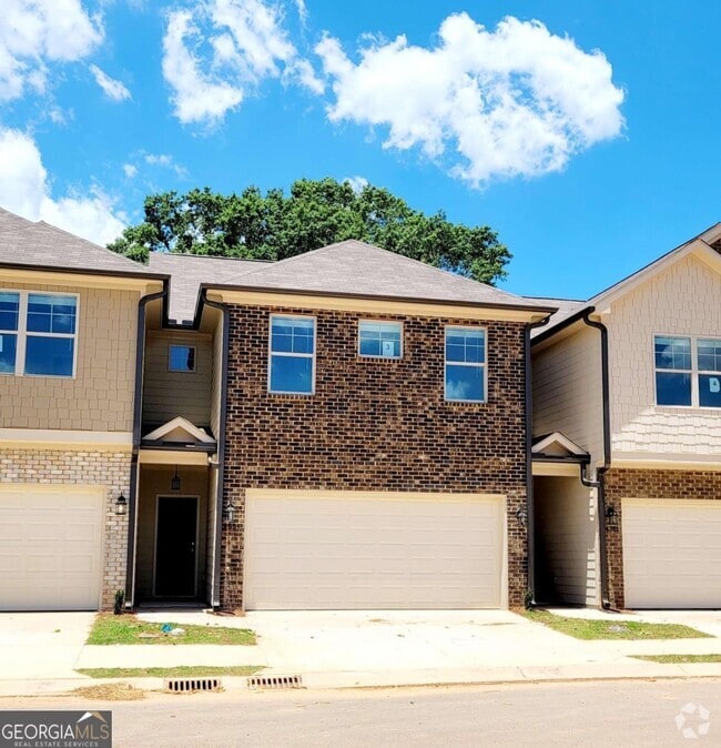 Killian Hill Manor Apartments for Rent with Parking Lilburn, GA 2