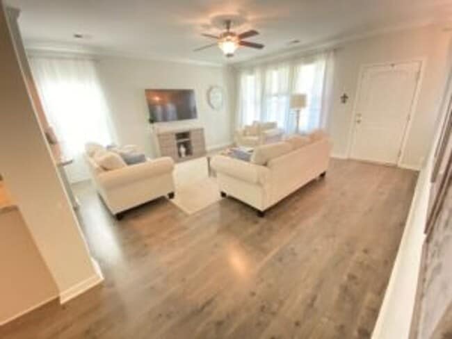 Foto del edificio - 243 Sallie Gordon Ln