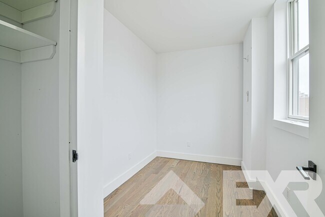 Foto del edificio - 1365 Nostrand Ave.
