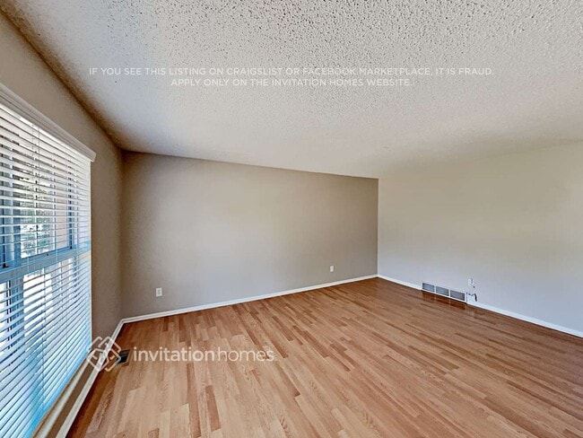Building Photo - 8913 W 92nd Ave