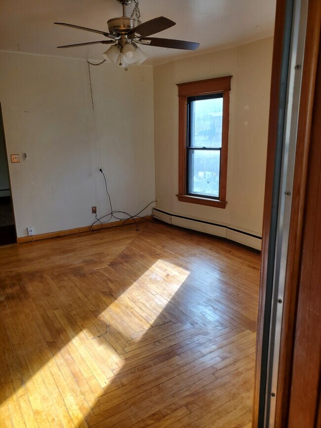 Building Photo - 1729 N 10th St