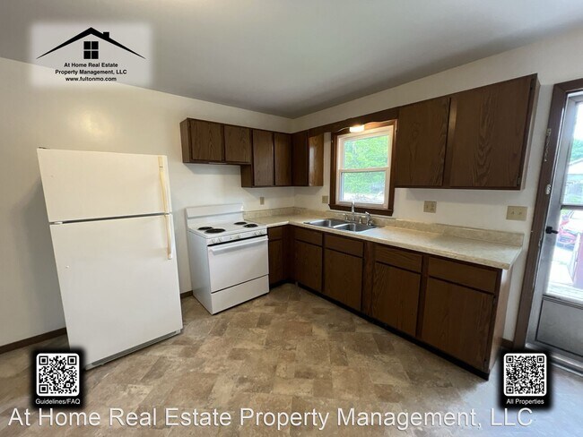 Foto del edificio - 2 br, 1 bath House - 824 Bluff Street Apar...