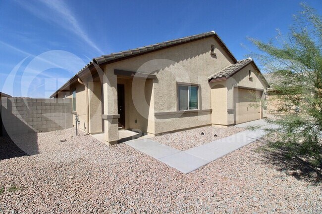 Building Photo - 2573 N Mcdonald Ln