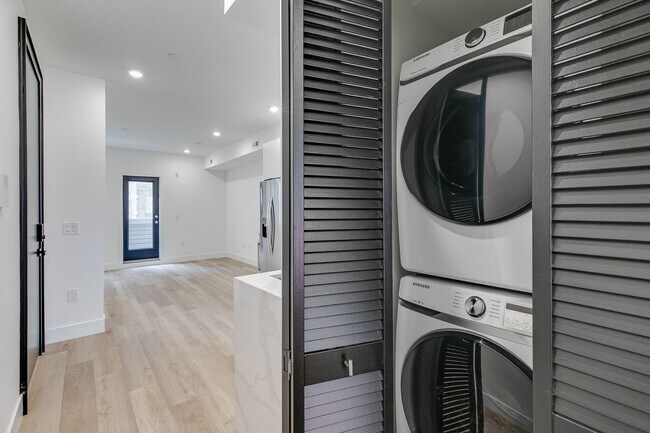 Foto del edificio - 930 N 2nd St