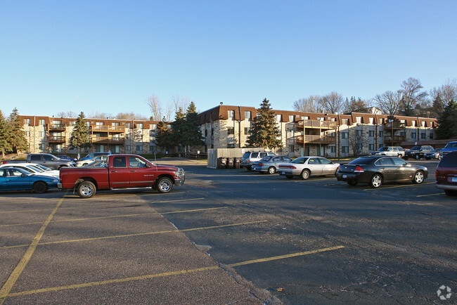 Foto del edificio - Hazelwood Apartments