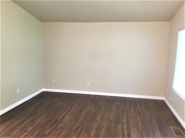 Building Photo - 1774 Cherrybloom Ct SE