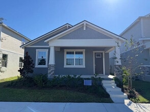 Building Photo - 536 Green Tracker Ave