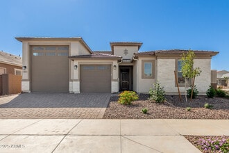 Building Photo - 16547 Avenida del Sol W