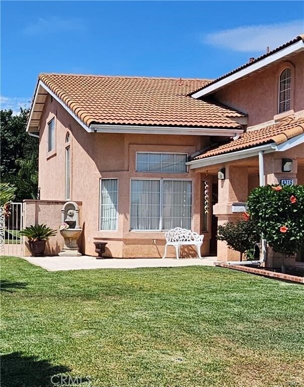 Foto del edificio - 4316 Granada St