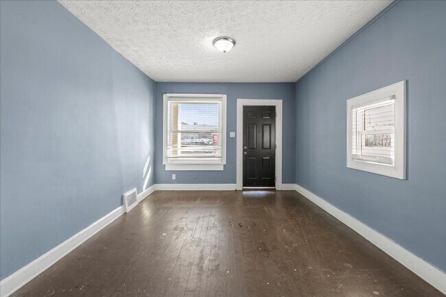 Photo - 1752-1752 N Rural St Apartment