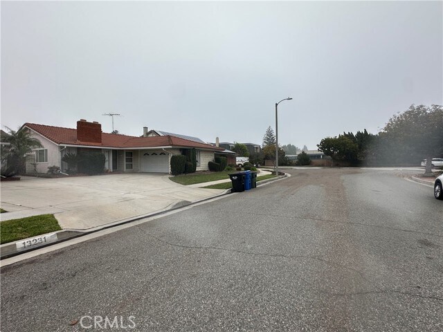 Foto del edificio - 13235 Palm Pl