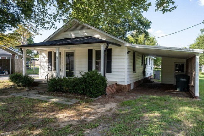 Building Photo - 2 br, 1 bath House - 53 Highland Ave SW