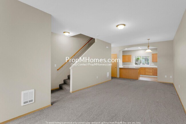 Foto del edificio - 3 Bedroom Townhome in SE - Two Primary Sui...