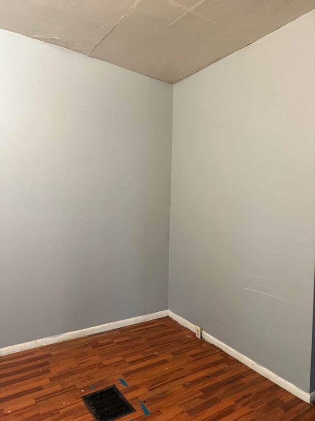 Building Photo - 245 W Church St