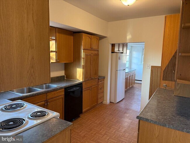 Foto del edificio - 305 Monument Ave