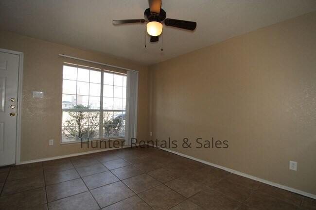 Building Photo - Lonesome Dove Two-Bedroom