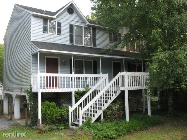 Primary Photo - 2 br, 2.5 bath House - 1818 Stadium Road