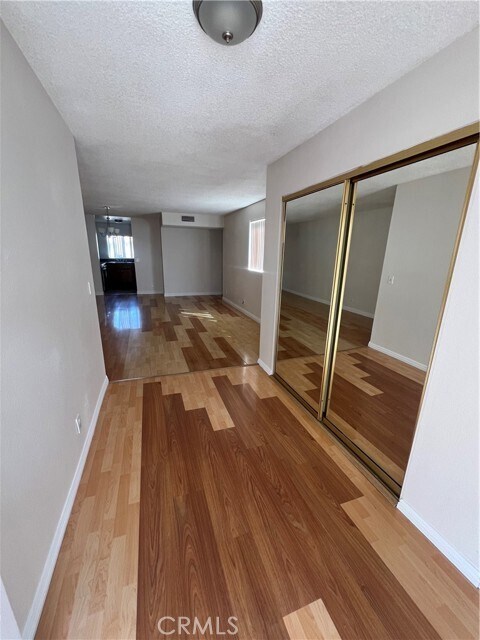 Foto del edificio - 822 E Lomita Ave