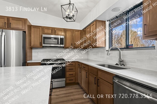 Building Photo - 3813 Findlay Ln