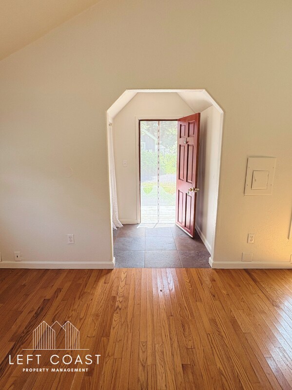 Foto del edificio - 6239 SW Jetty Ave