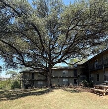 Building Photo - 509 Cedar Dr