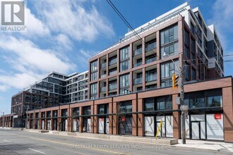 Building Photo - 858 Dupont St