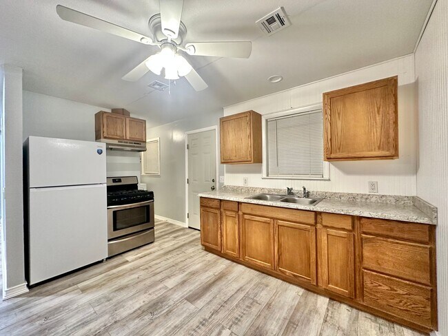 Foto del edificio - Charming 3 Beds 1 Bath-Muskogee