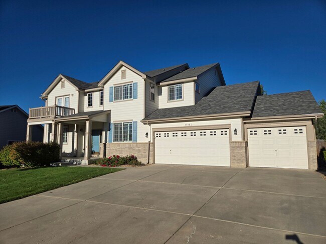Foto del edificio - Large 4 bed plus study and 4.5 bath home i...