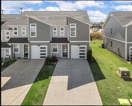 Building Photo - 1443 Darrowby Wy