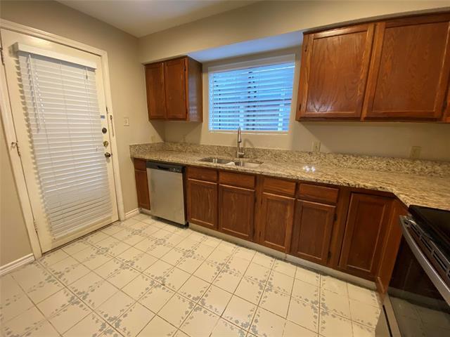 Foto del edificio - 4748 Old Bent Tree Ln