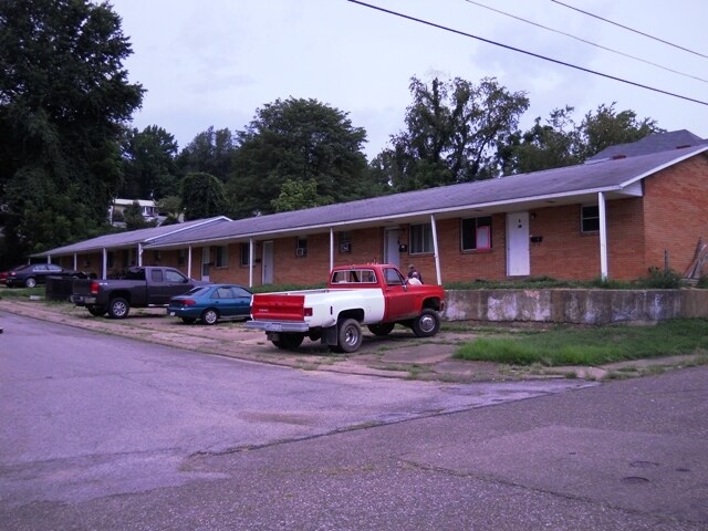Primaria - 915 Swann St