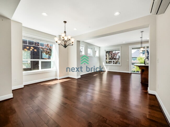 Foto del edificio - Stunning 4 Bed 3.5 Bath Home for Rent!