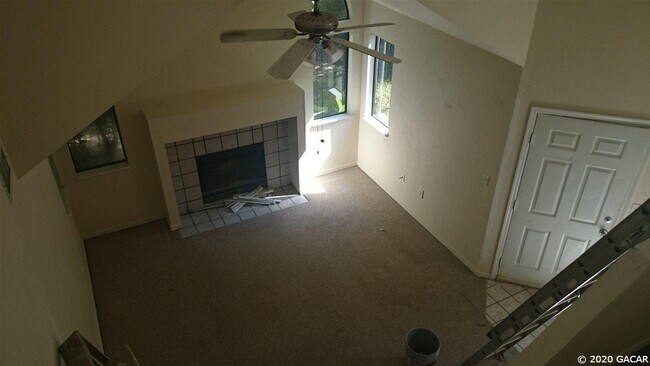 Building Photo - 2707 NW 4 Pl
