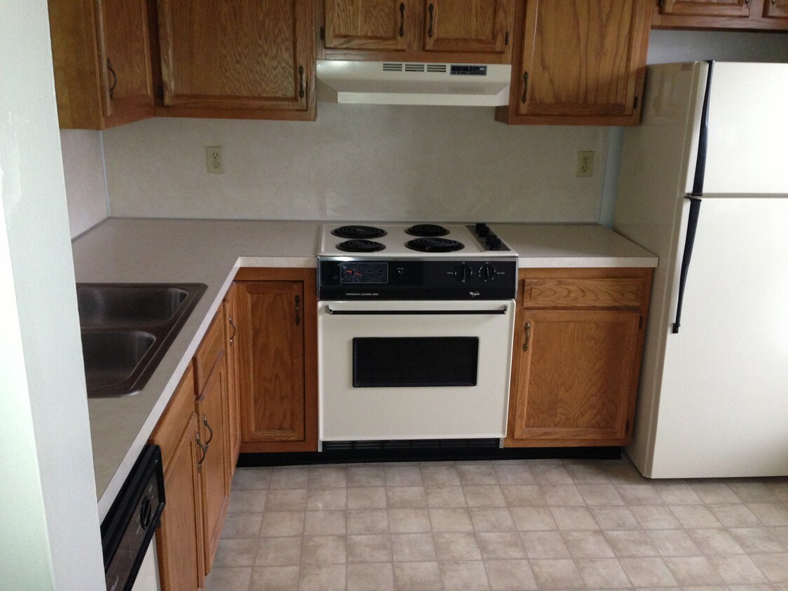 6975 New Oxford Rd, Harrisburg, PA 17112 Townhome Rentals in